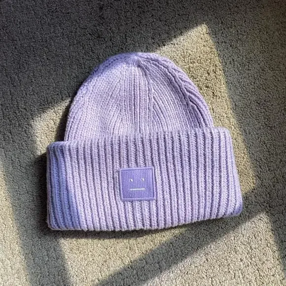 Acne Studios ラベンダー ビーニー